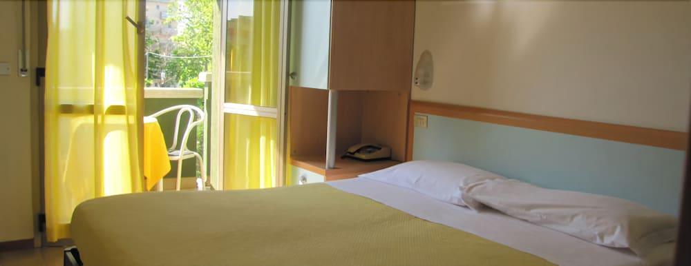 ריצ'יונה Hotel Etna - Nuova Gestione Romagnola All-Inclusive Spiaggia Parcheggio מראה חיצוני תמונה