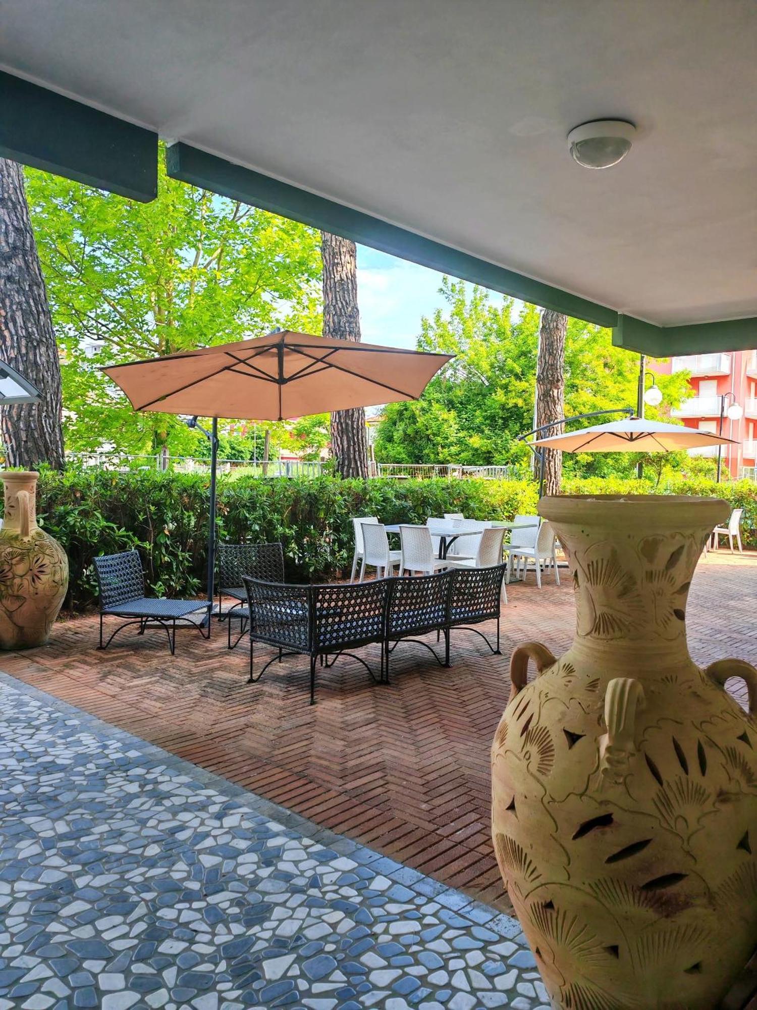 ריצ'יונה Hotel Etna - Nuova Gestione Romagnola All-Inclusive Spiaggia Parcheggio מראה חיצוני תמונה