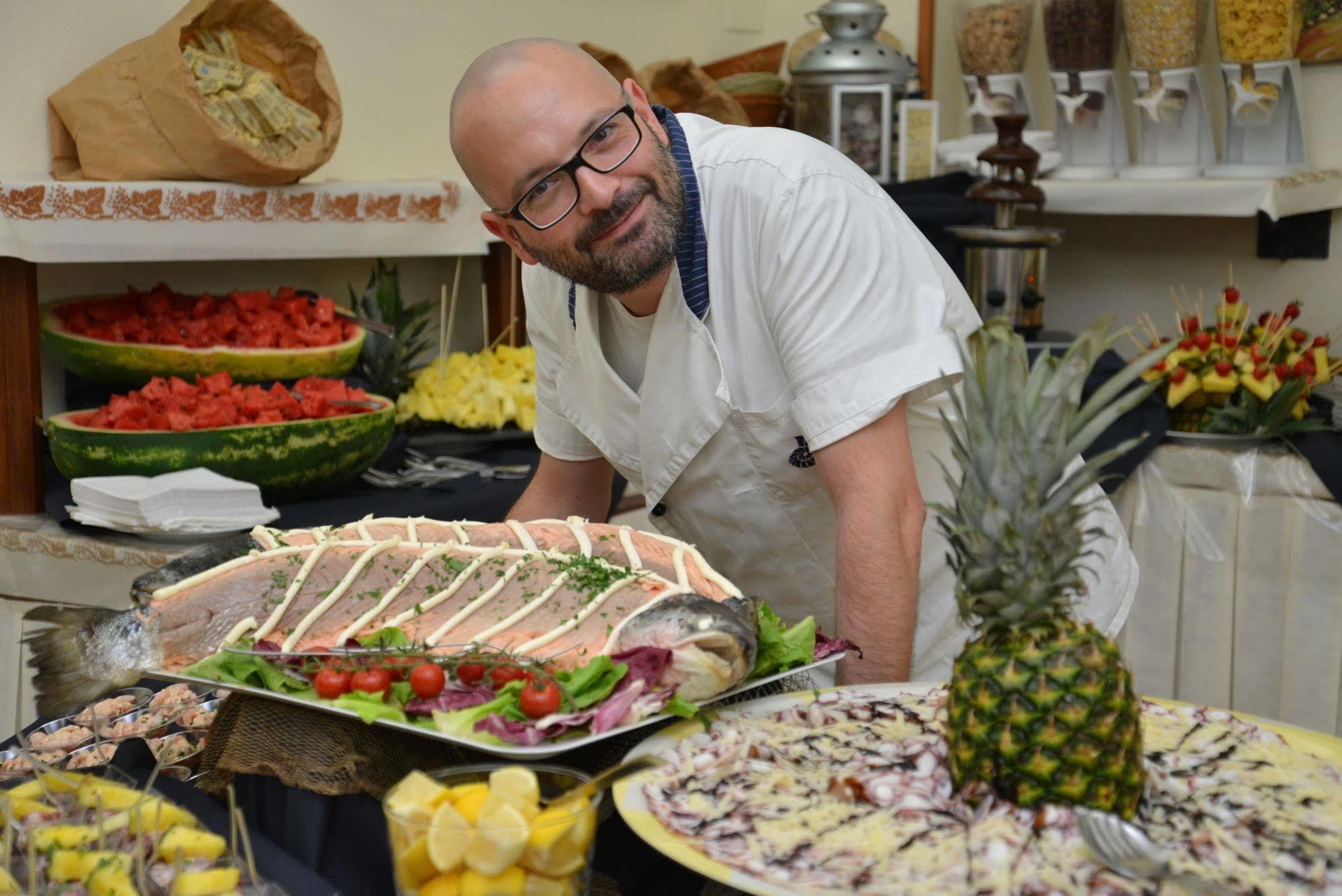 ריצ'יונה Hotel Etna - Nuova Gestione Romagnola All-Inclusive Spiaggia Parcheggio מראה חיצוני תמונה